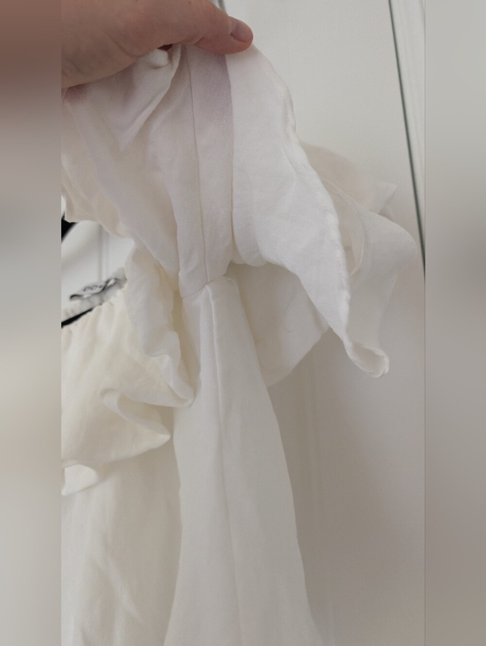 White Do+Be Off-Shoulder Ruffle Top - S - Picture 6 of 8